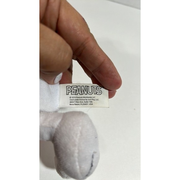 Peanuts Many Faces of Snoopy Flashbeagle 8" Plush Dog Stuffed Animal 2016 - Picture 14 of 15